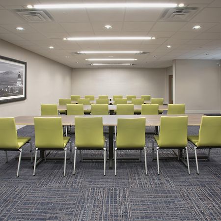 Holiday Inn Express - Mccook By Ihg Esterno foto